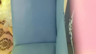 长发公主性感又带点骚气～被干到叫的比旁边在播的女优还大声