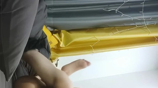 可爱的校女Sayuri Sakai被肛交和双重插入