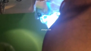 继父在铁杆拳交和肛交视频中与继母迷糊